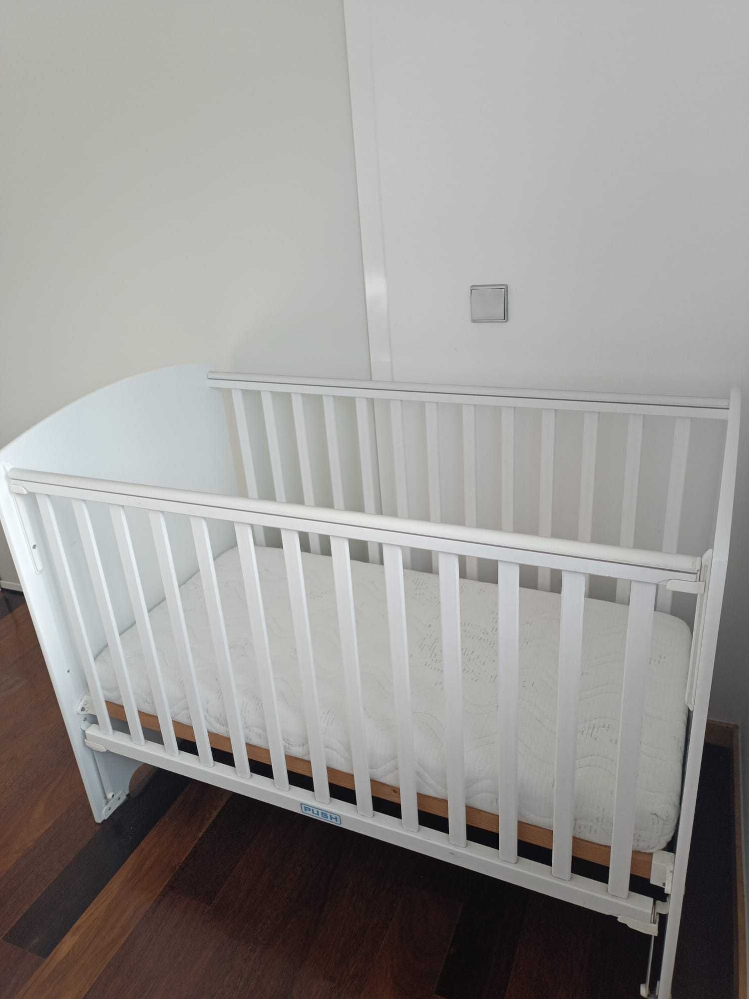 Cama de bebé| Aveiro