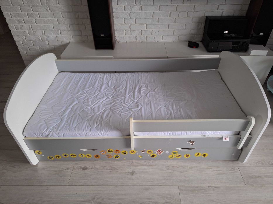 Łóżko dla dziecka z barierką plus solidny lateksowy materac 160x80cm