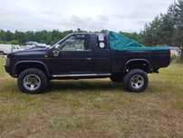 Nissan King Cab 4x4 Pickup 2.5 diesel sprawne napędy silnik super Alu