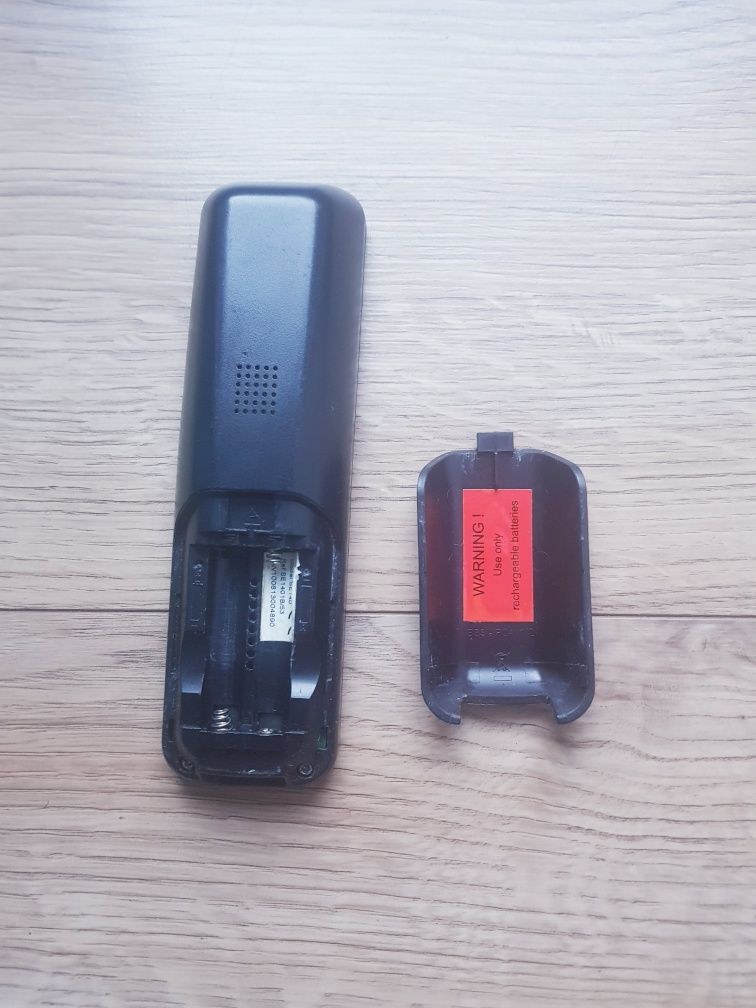 Telefon stacjonarny bezprzewodowy Philips SE1401B/53
SE1401B/53