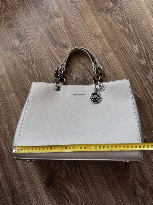 Жіноча сумка Michael Kors