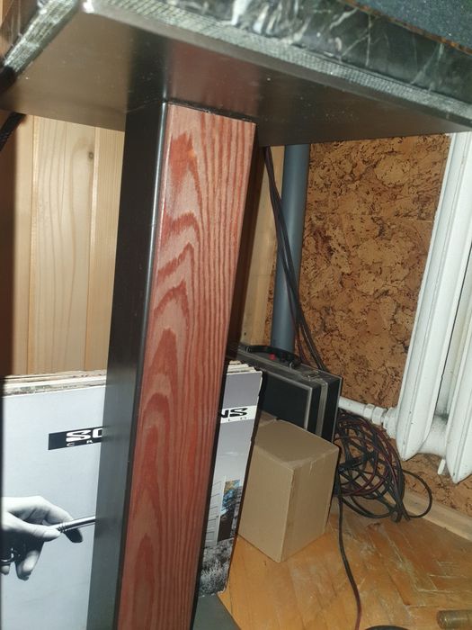 Standy podstawki do kolumn monitorów stojaki