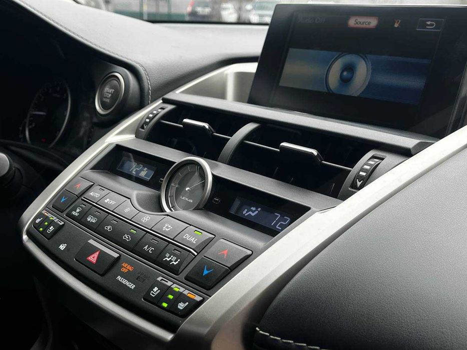 Lexus NX 2015 2,0 бензин