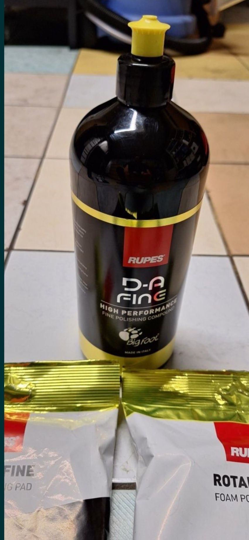 Nowa lekkoscierna pasta polerska Rupes (żółta)z dwoma gąbkami 135mm