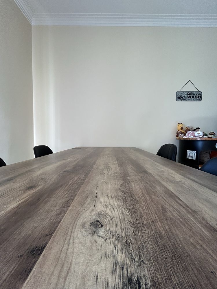 Mesa de jantar.