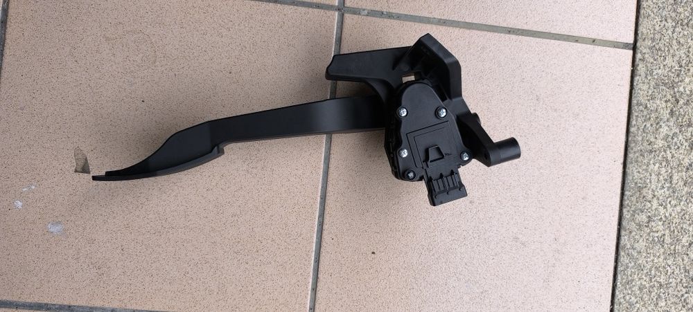 Pedal acelerador Opel corsa C