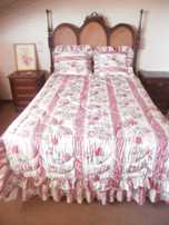 Edredon cama casal com 2 almofadas decorativas