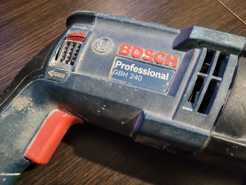 Перфоратор Bosch GBH 240 під ремонт