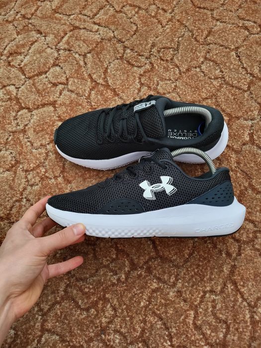 Оригинальные мужские кроссовки Under Armour