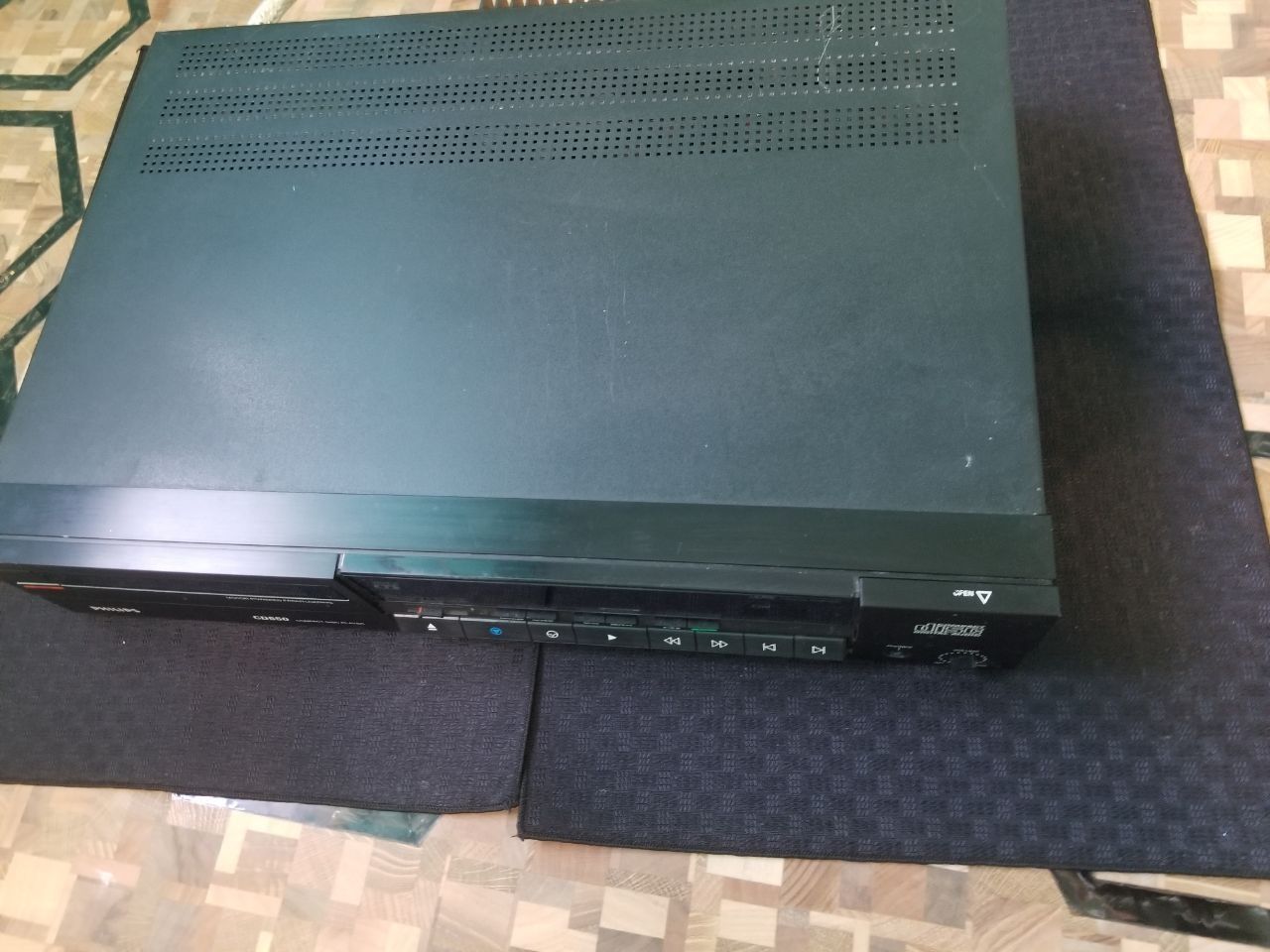 CD-проигрыватель Philips CD650 CD-програвач