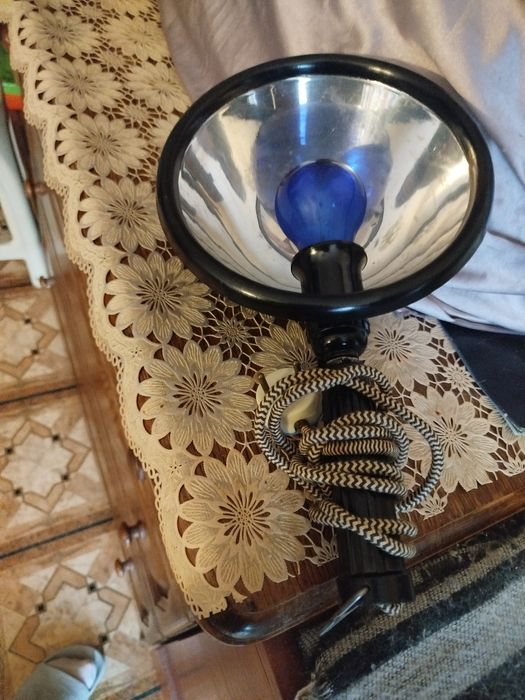 Синяя лечебная лампа