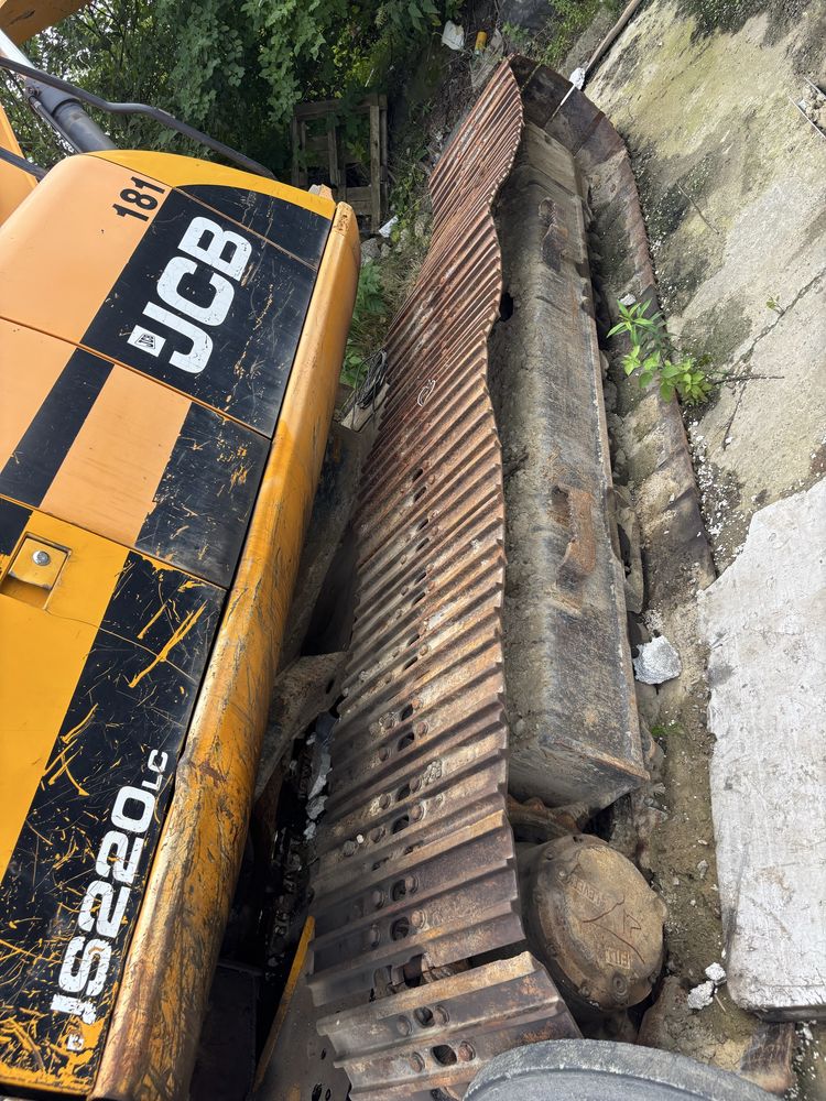 Продам jcb js220