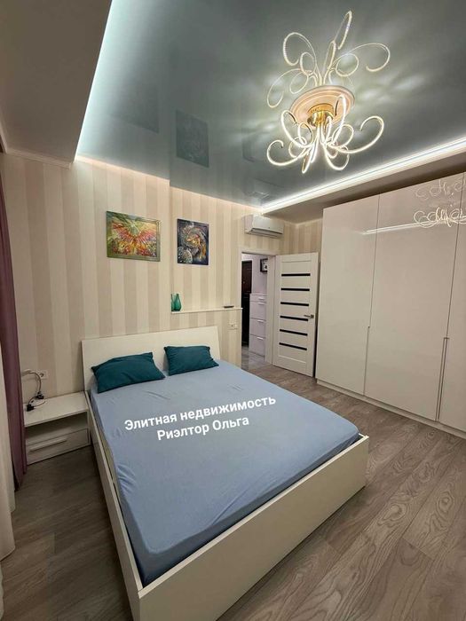 Сдам в центре! Новая 1-комн + кухня - студия в ЖК "Новосельский"