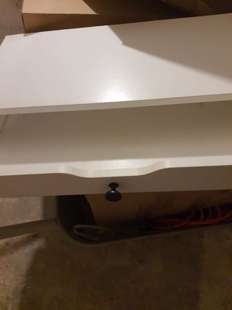 Toaletka półka wiszaca ikea  Ekby z szufladami