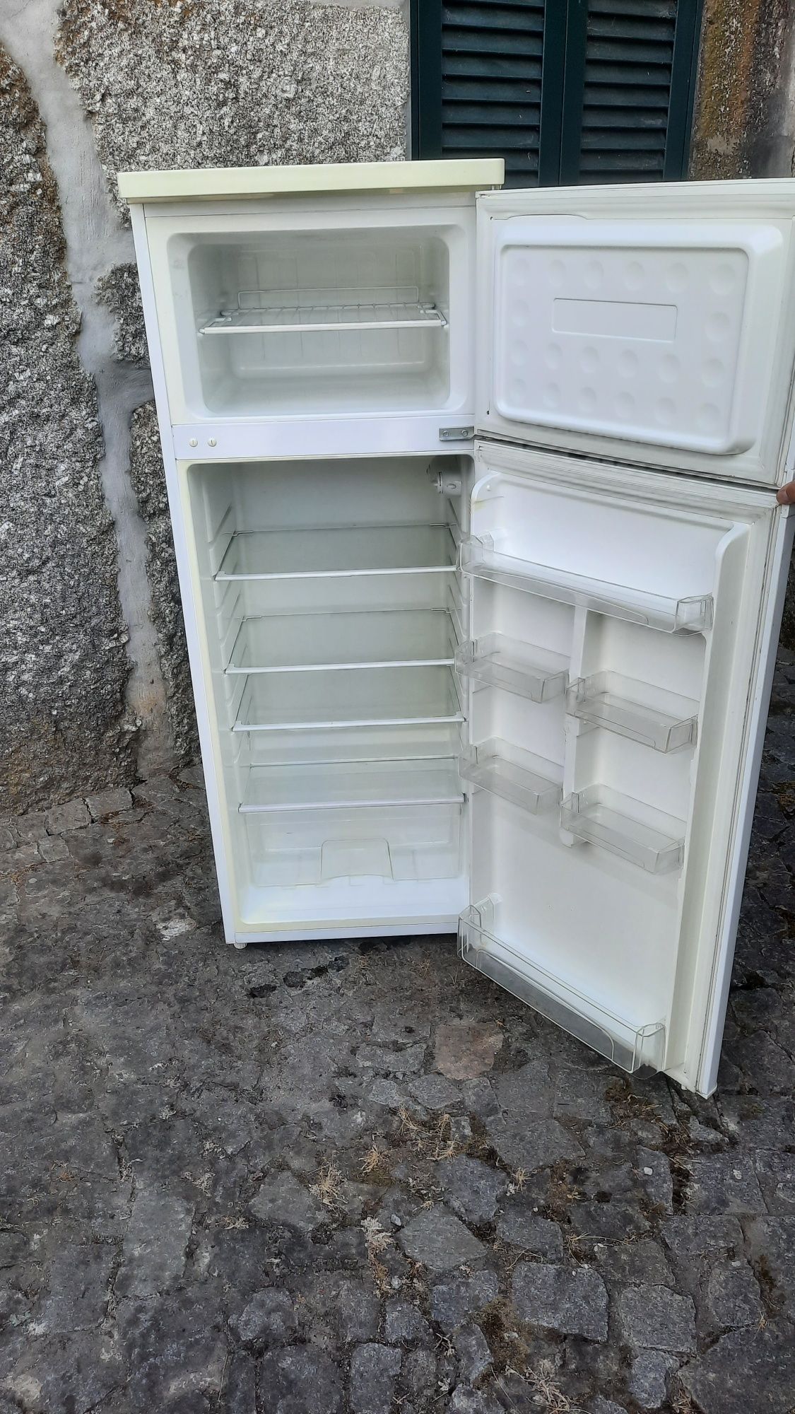 Frigorifico em bom estado