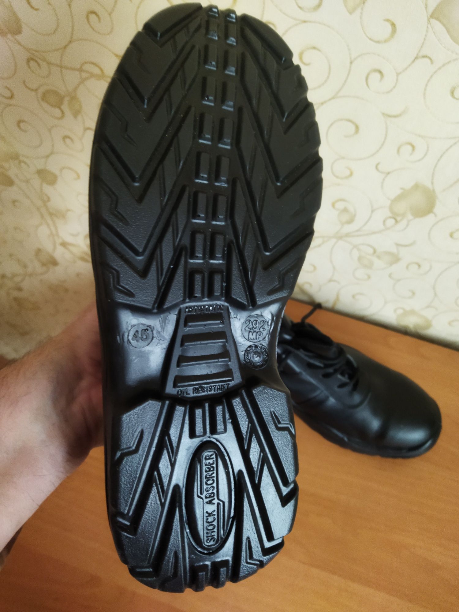 Ботинки рабочие, черные
