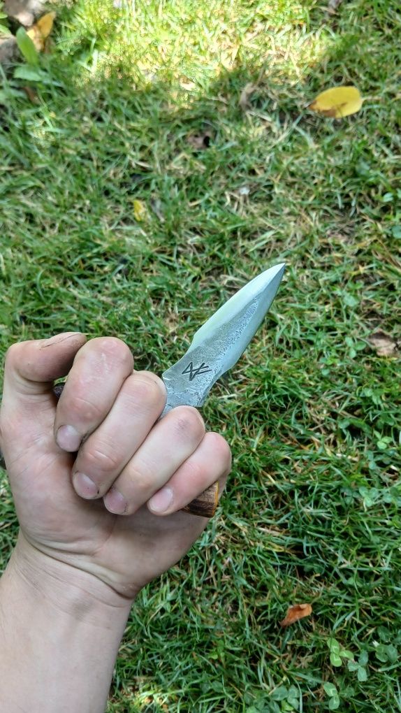 Ręcznie wykuty Push dagger, Berserker, nóż neck knife/sztylet.