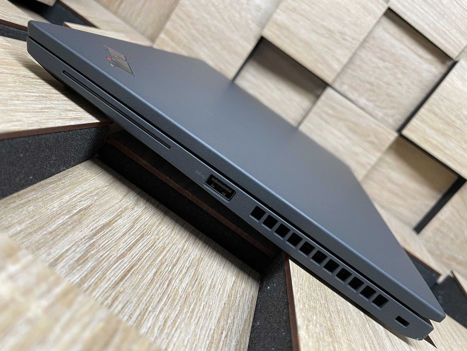 №5410 Ноутбук Lenovo ThinkPad X13 Gen 3 13.3"/R7 6850U/RAM16Gb/SSD512