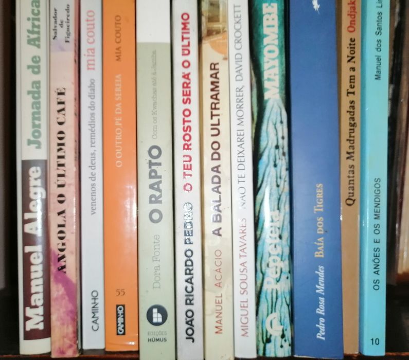 Vários livros vários preços