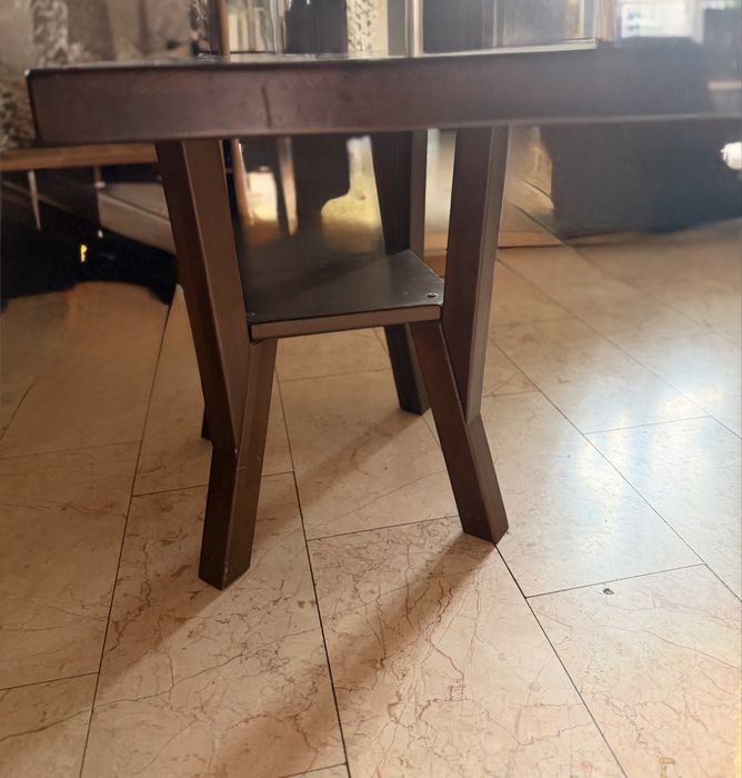 Продам деревянный стол