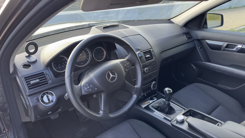 Mercedes C220 Avantgard 177cv