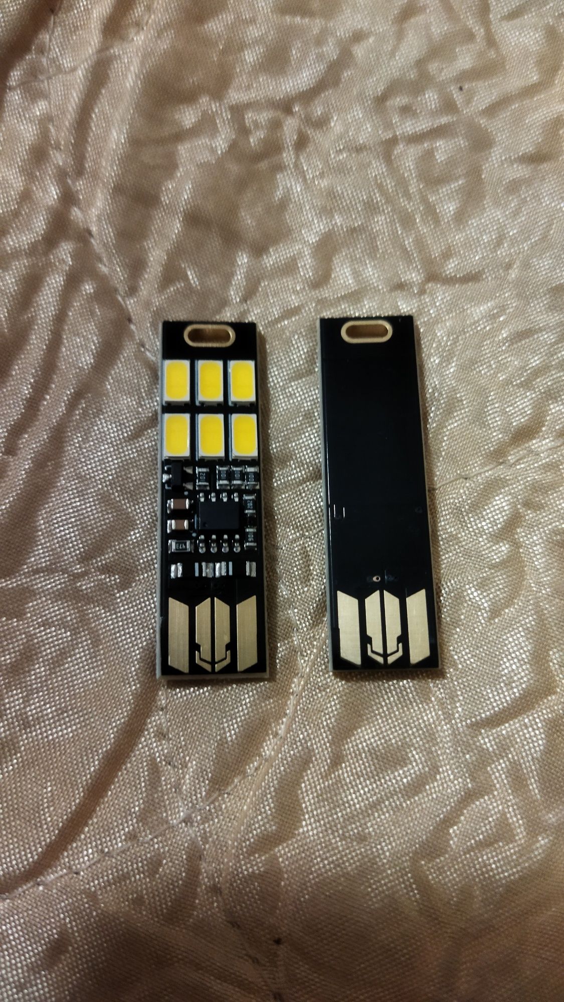 USB 3 LED світильник, у вигляді usb-флешки