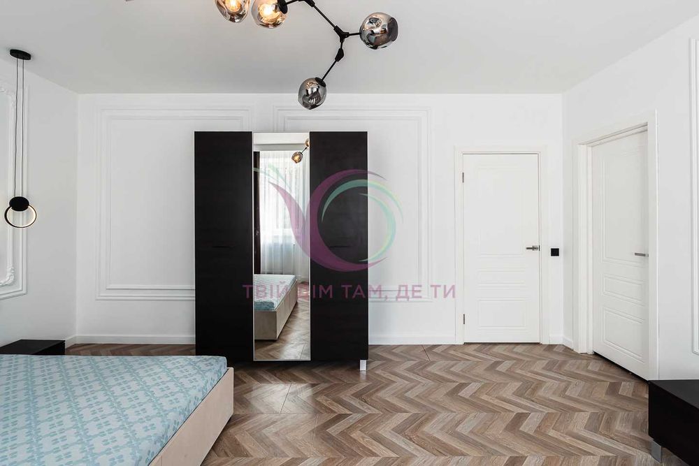 3-к. квартира з дизайнерським ремонтом по вул. Йосипа Сліпого.