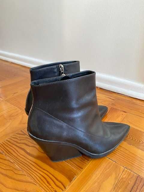 Botins Zara tamanho 40 praticamente novos