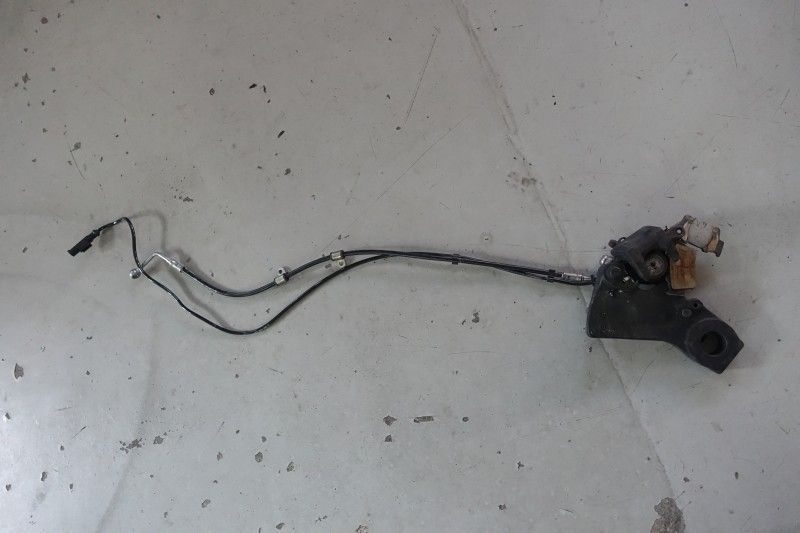 ZACISK HAMULCA TYLNEGO BMW F750 19r.