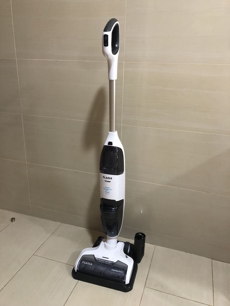 Aspirador Vertical FLAMA 1690FL Água 3 em 1