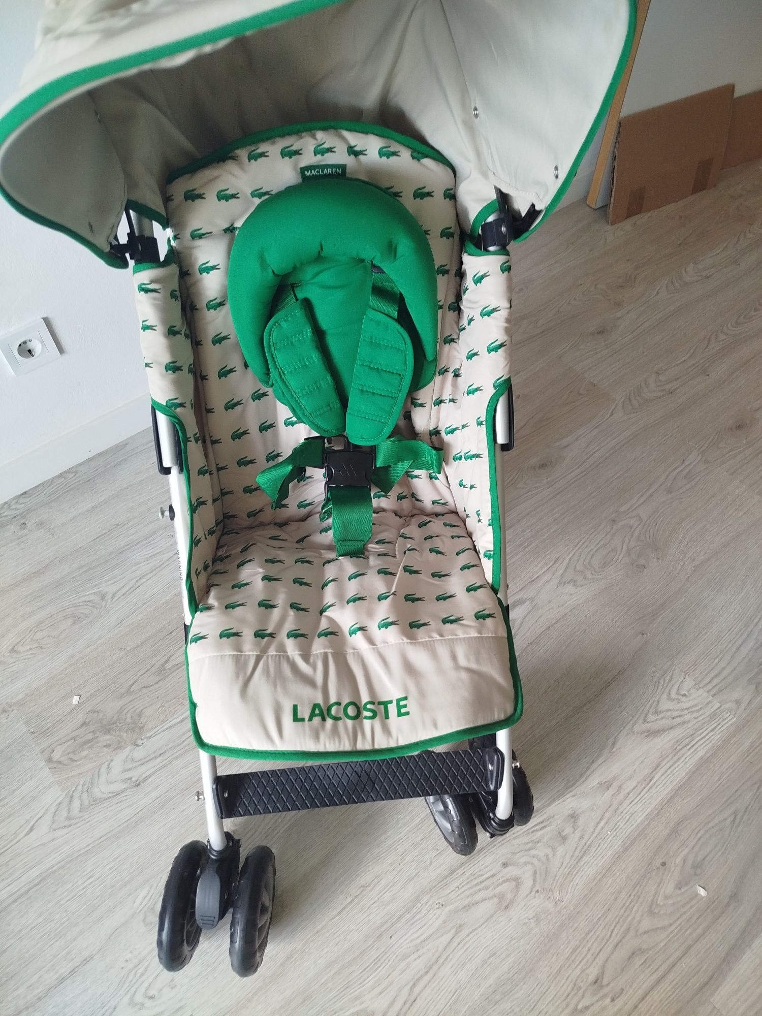Carrinho de bebê Maclaren
