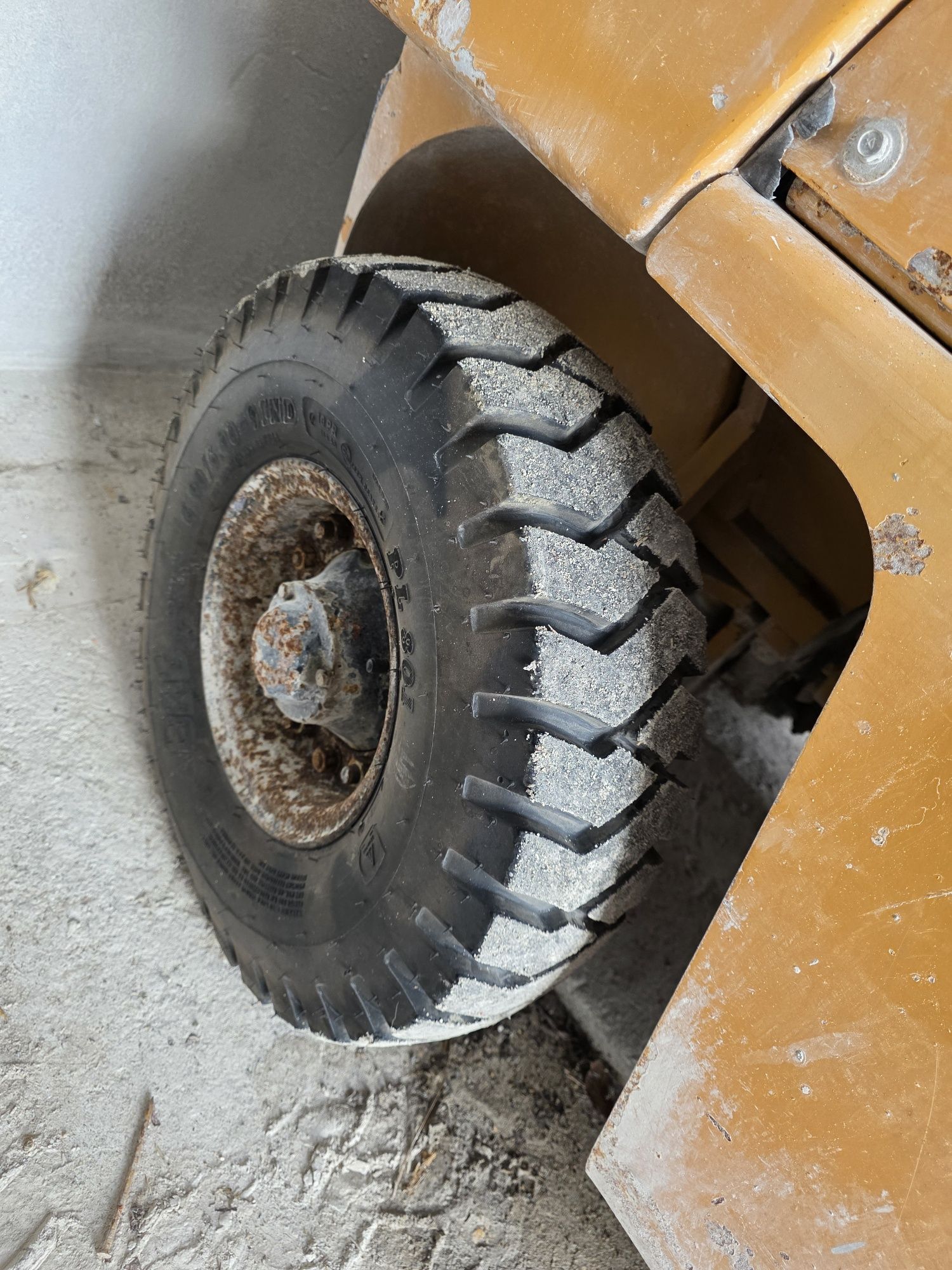 Empilhador Komatsu 2500 Diesel