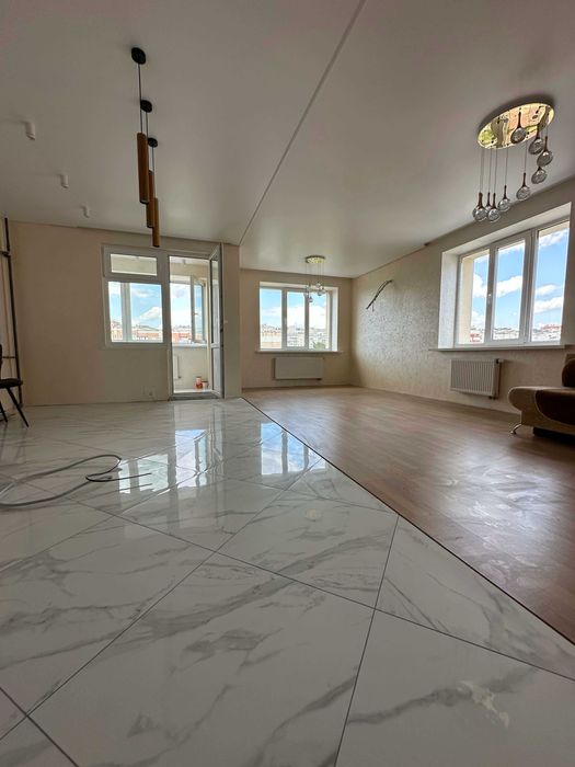 Продаж просторої 3-кімнатної квартири на Виставці (ЖК Рауш) 23161