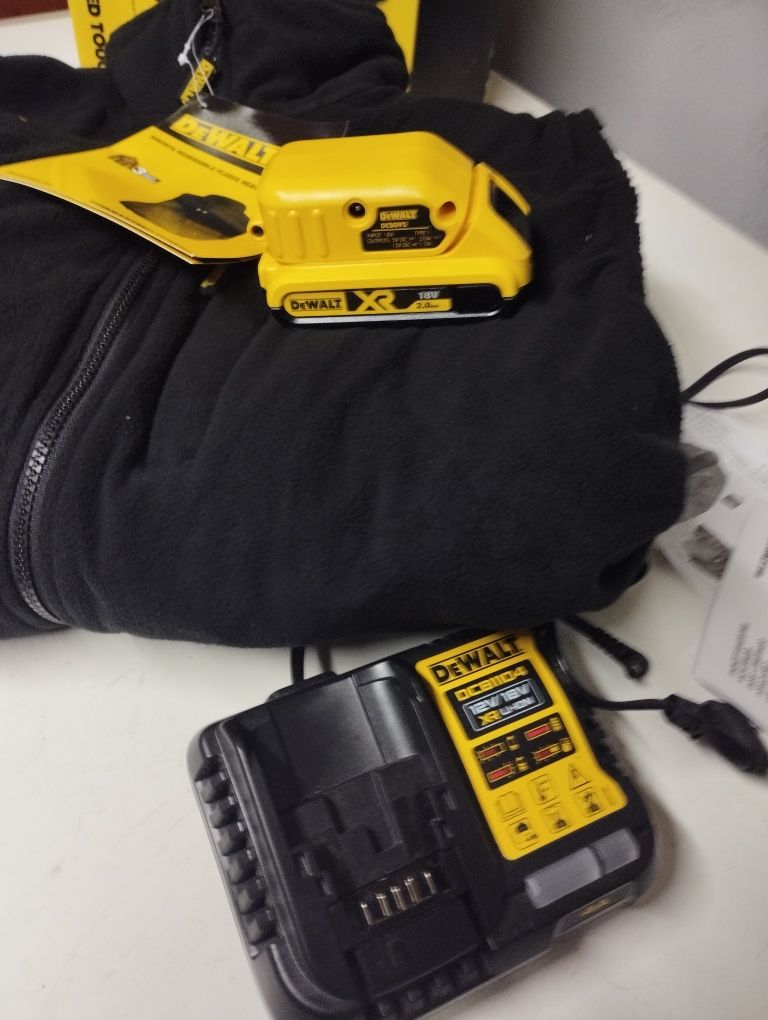 Podgrzewana kamizelka 18V DEWALT DCHV086