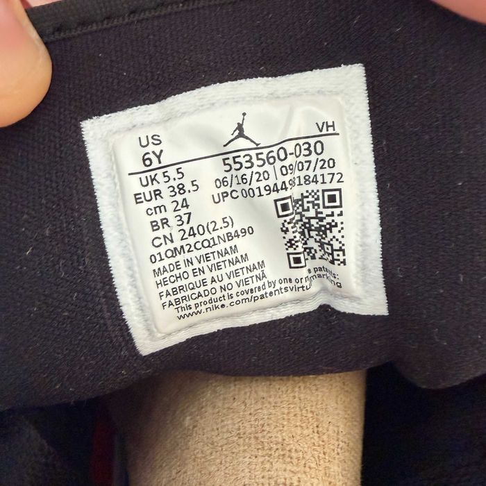 Jordan 1 Low
Light Smoke Grey (GS) - 38.5