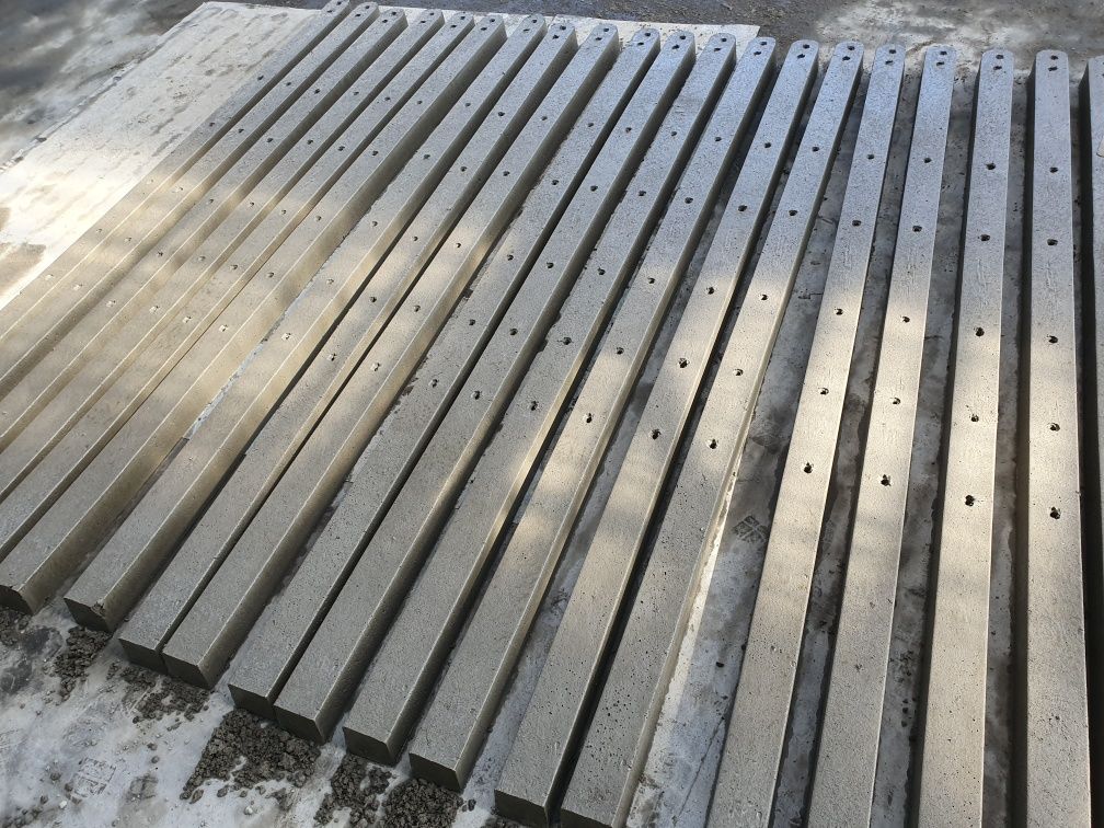 Siatka ogrodzeniowa słupek betonowy ogrodzenie z siatki Leśna lesnej