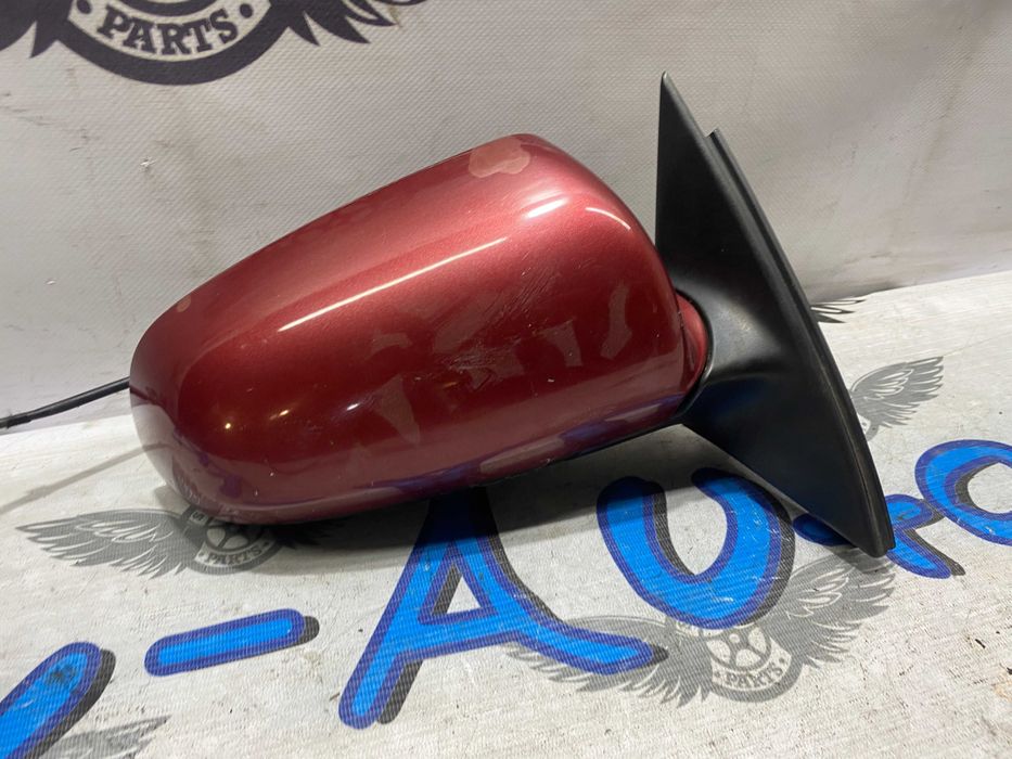 боковое зеркало на Audi A4 B7