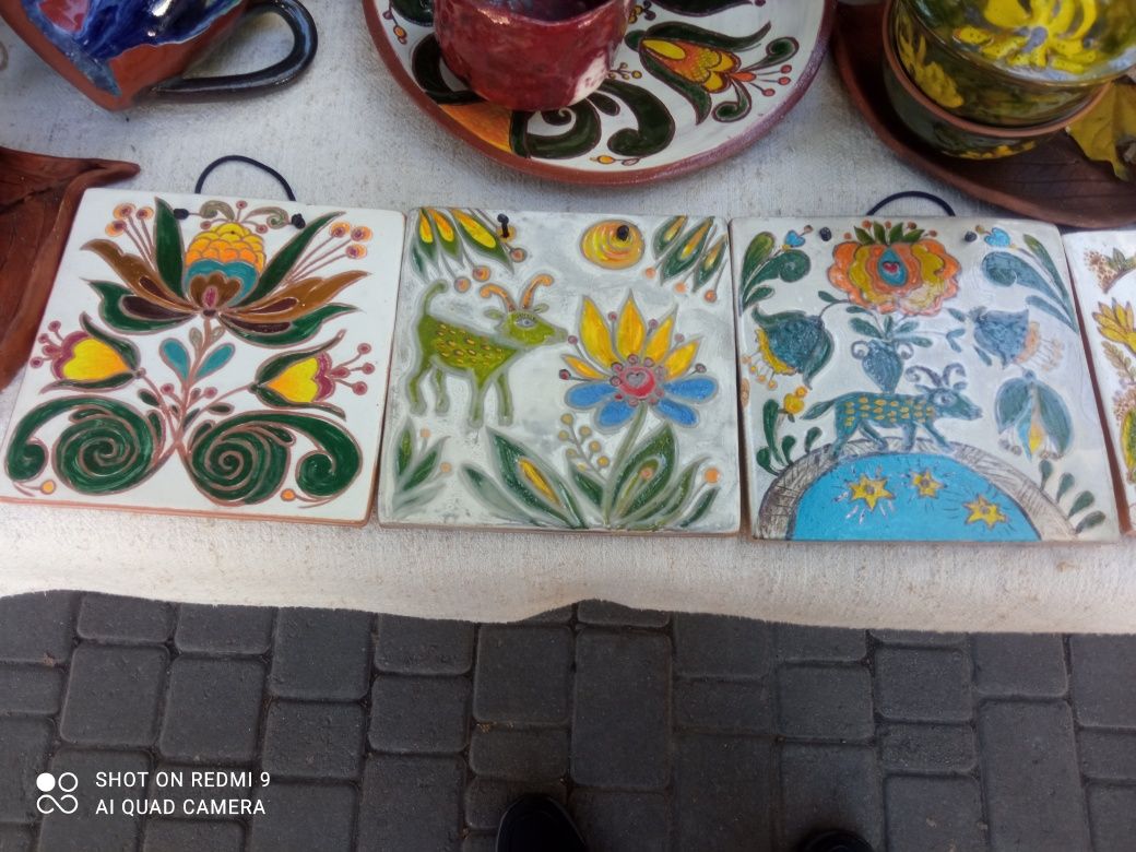 Плитки керамические декоративные