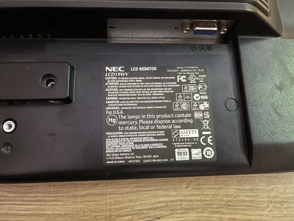 Monitor Nec LCD19WV z okablowaniem