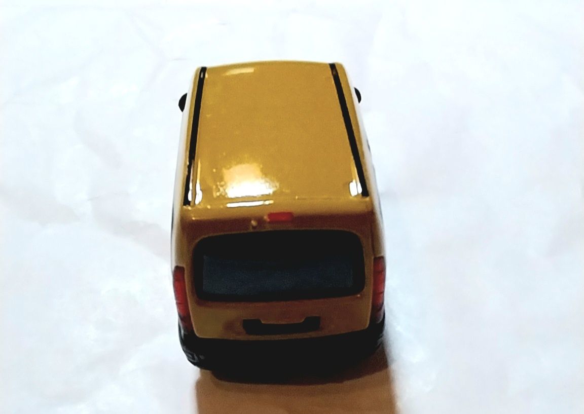 Miniaturas da Solido Renault Kangoo esc.1/43