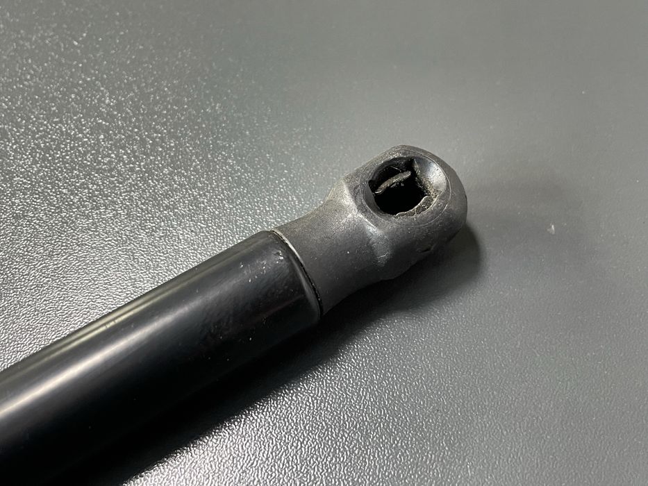 Амортизатор Капоту Audi A6 C7 Ауді А6 С7 Розборка Шрот