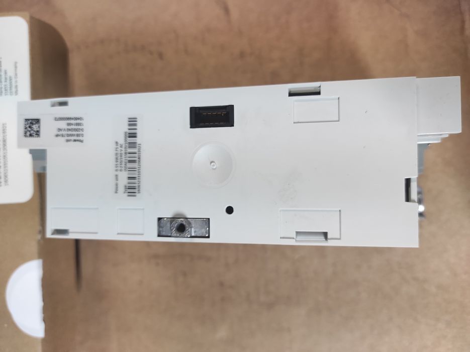 Falownik i modbus Lenze