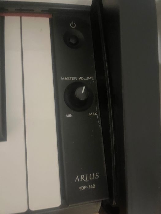 Pianino cyfrowe Yamaha YDP 142