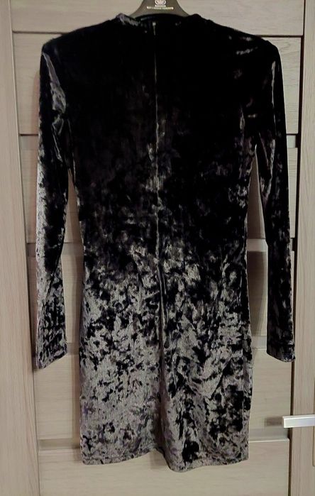 Mohito Sukienka czarna welurowa rozmiar s
