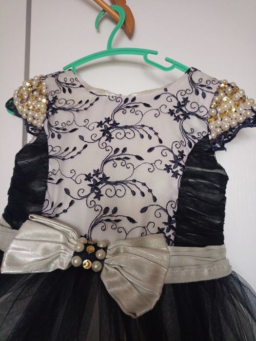 Сукня святкова дівчинці 5-6-7 років плаття