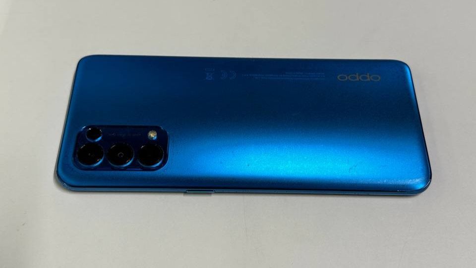 Oppo RENO 5 5G 8/128gb Niebieski - używany