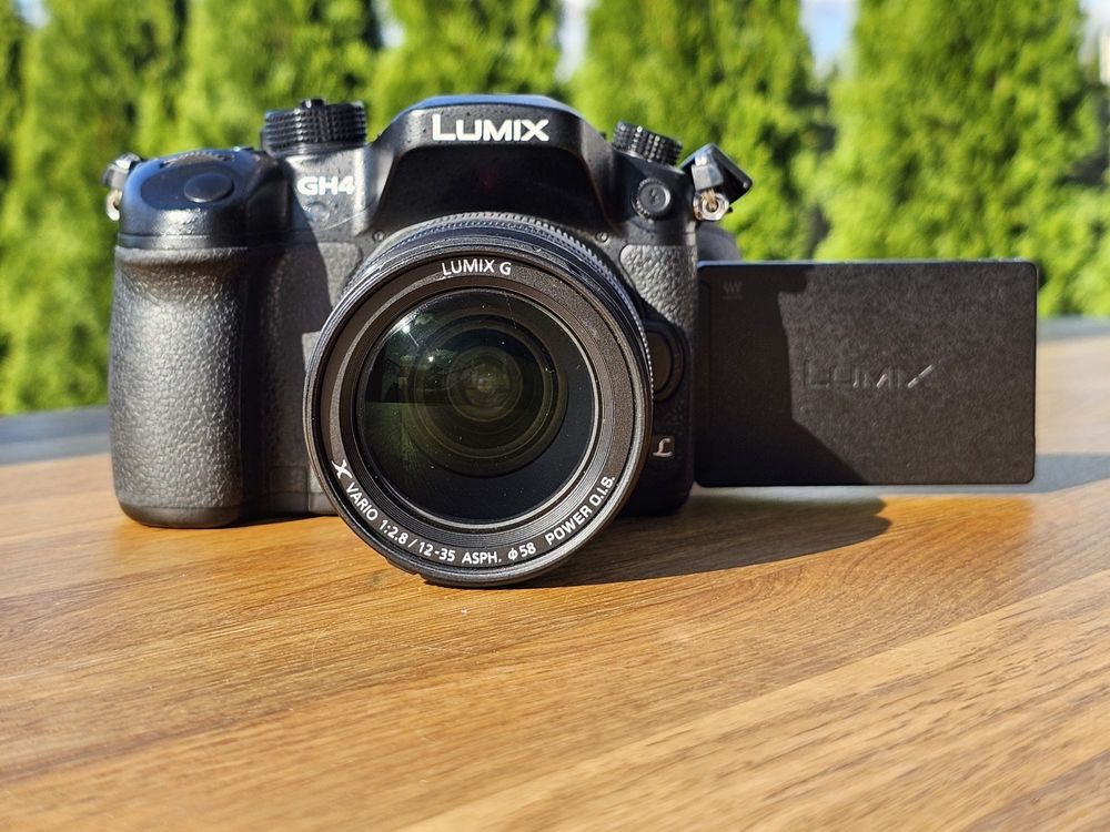 Aparat Panasonic Lumix GH4,  G X Vario 12-35 mm, gimbal, statyw, torba