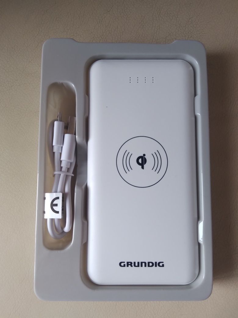 Grundig  PowerBank беспроводной