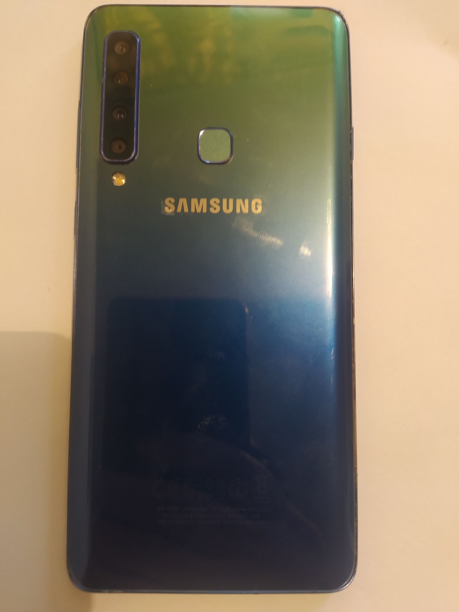 Samsung Galaxy A9 2018
Samsung Galaxy A9 (2018)