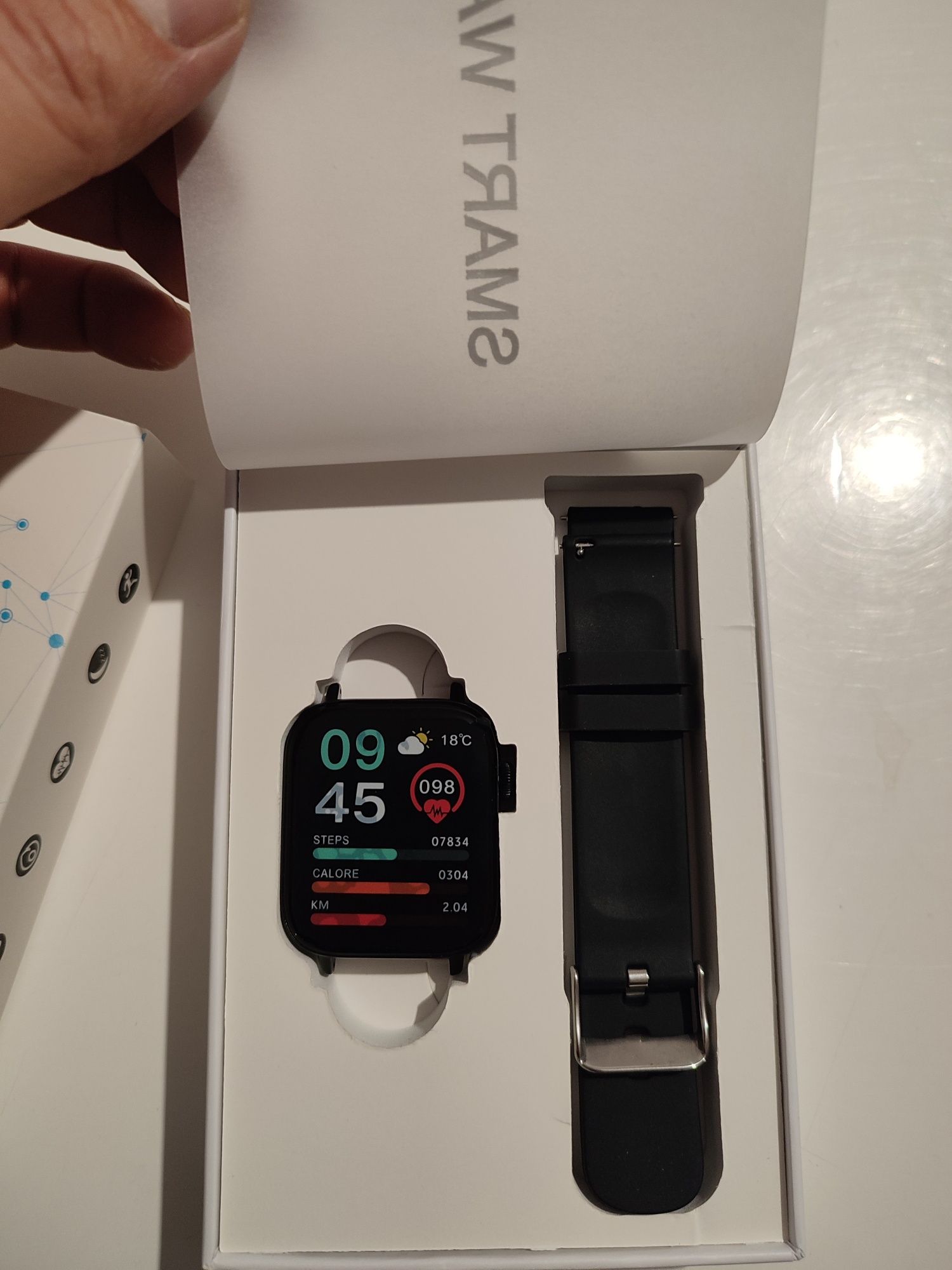 Nowy Smart watch